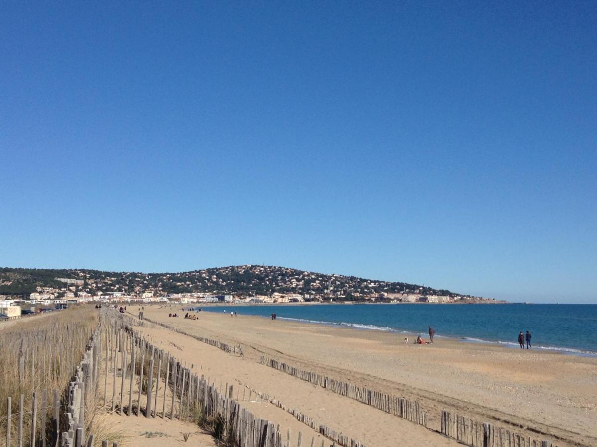 Charmant 2 Pieces Avec Mezzanine, Parking, A 300M De La Plage Et Commerces - Fr-1-338-502 塞特港 外观 照片